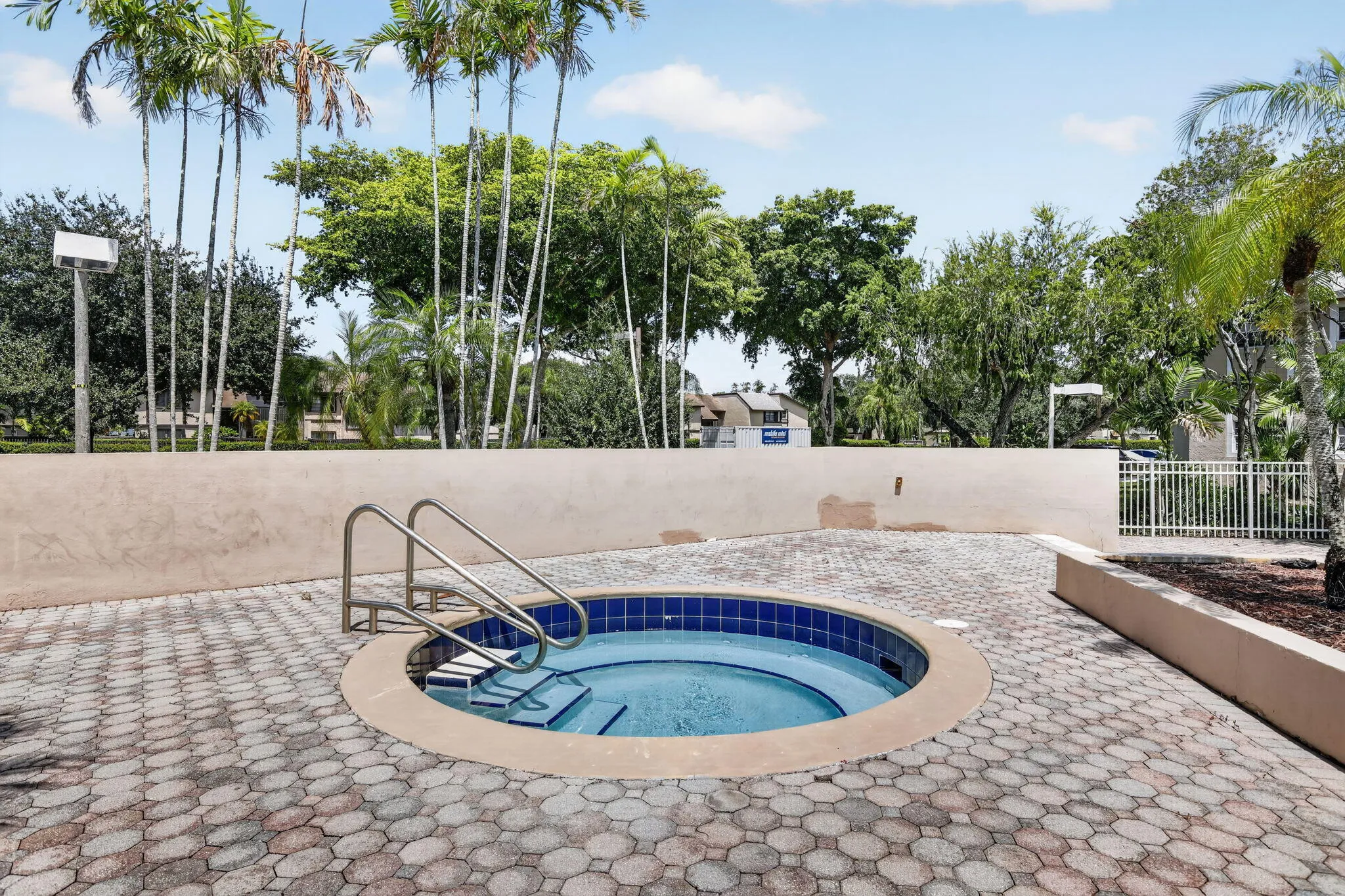 spa pool