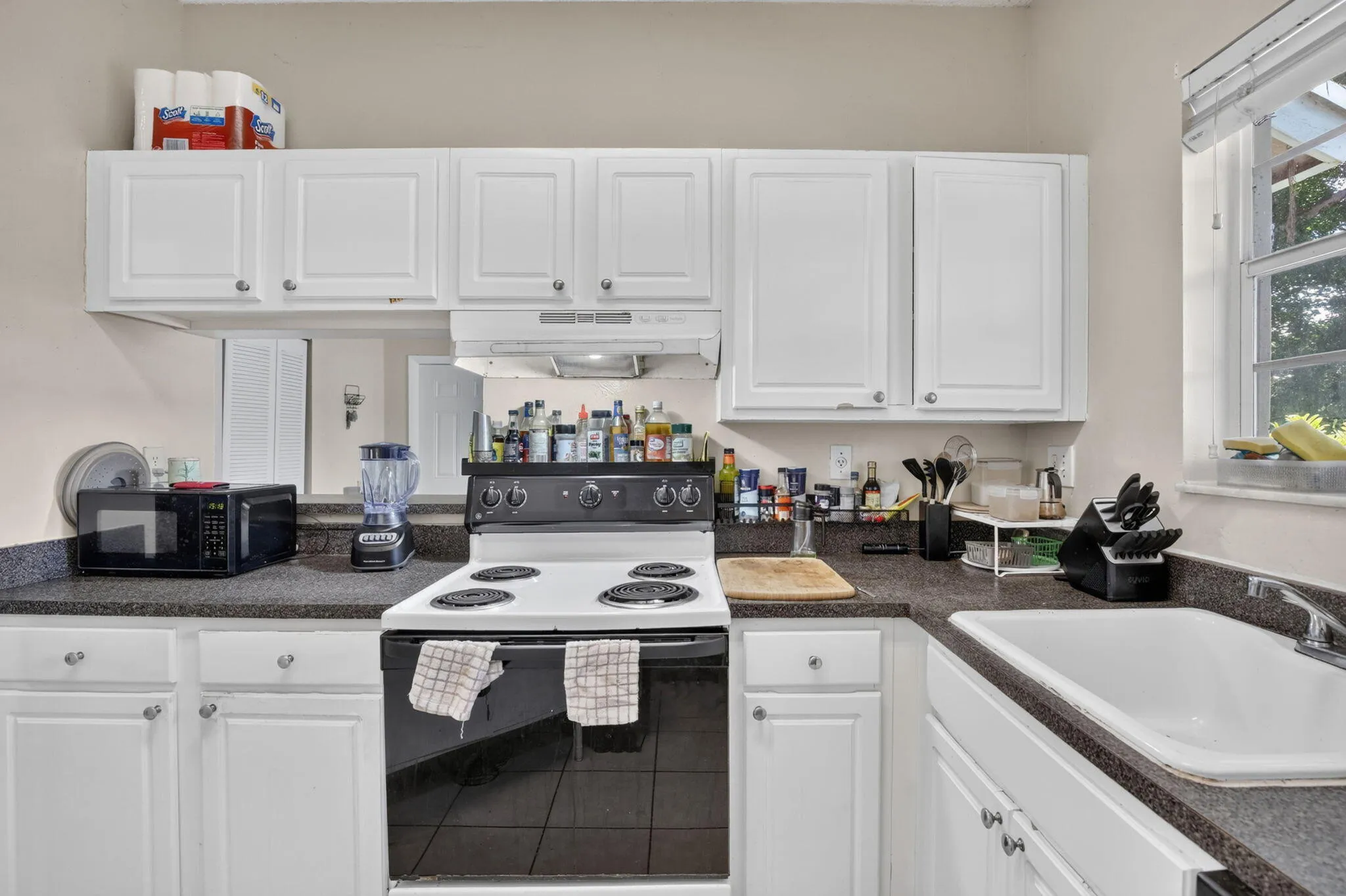 Kitchen 2