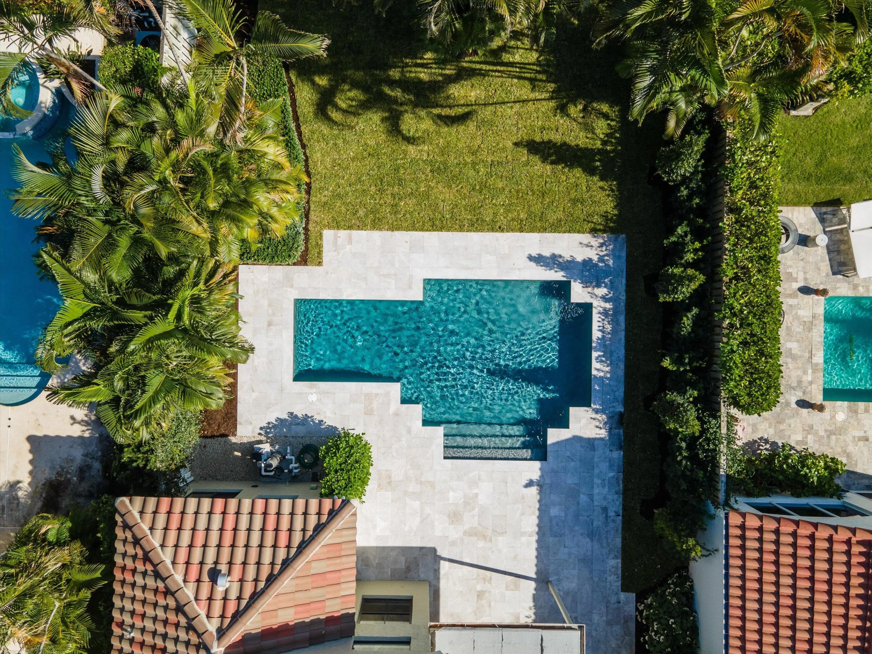 overhead pool