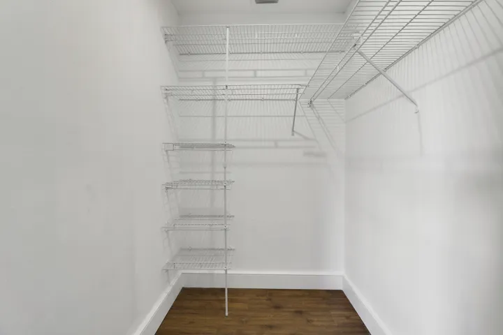 Guest Bedroom Walk In Closet