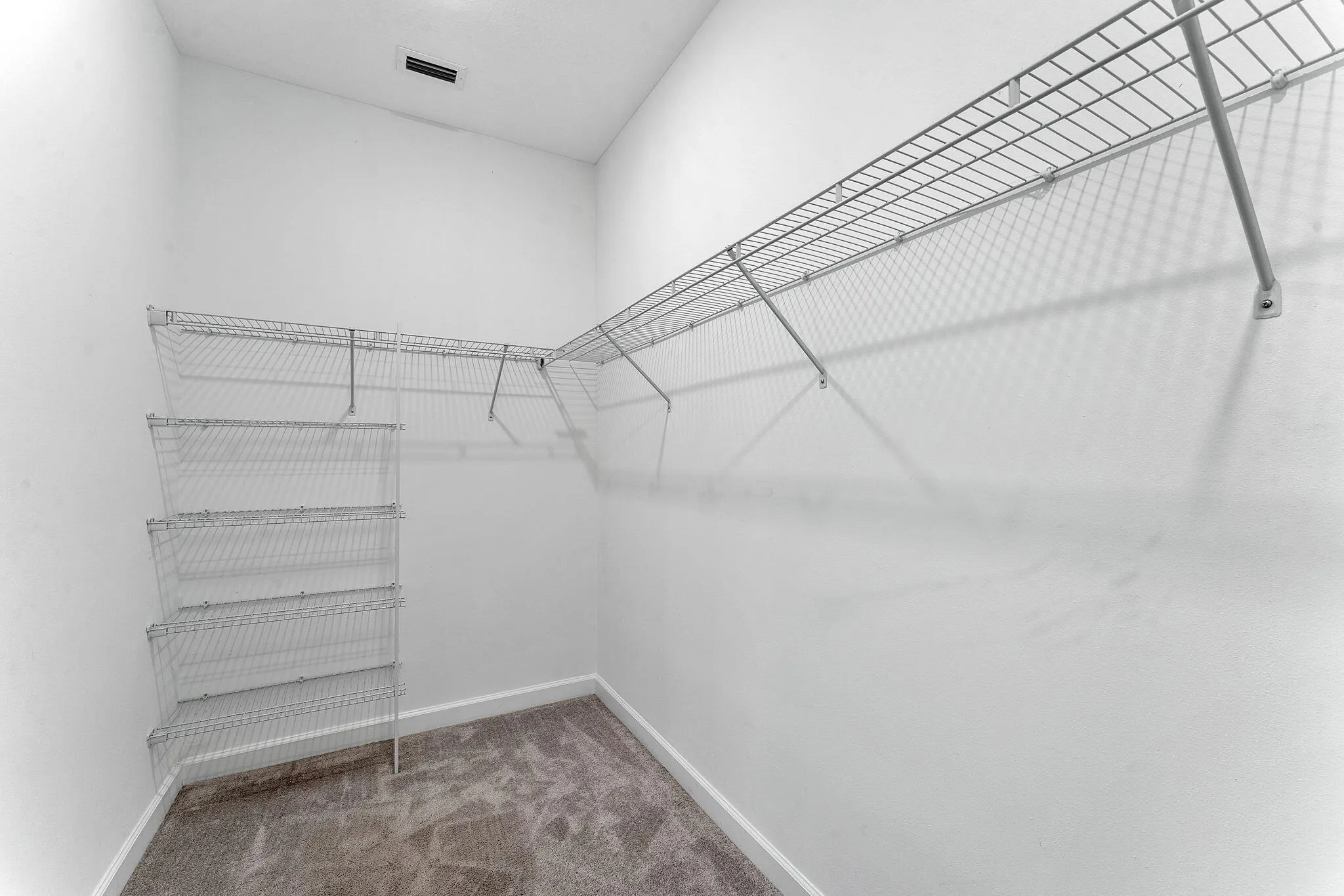 walk-in closet