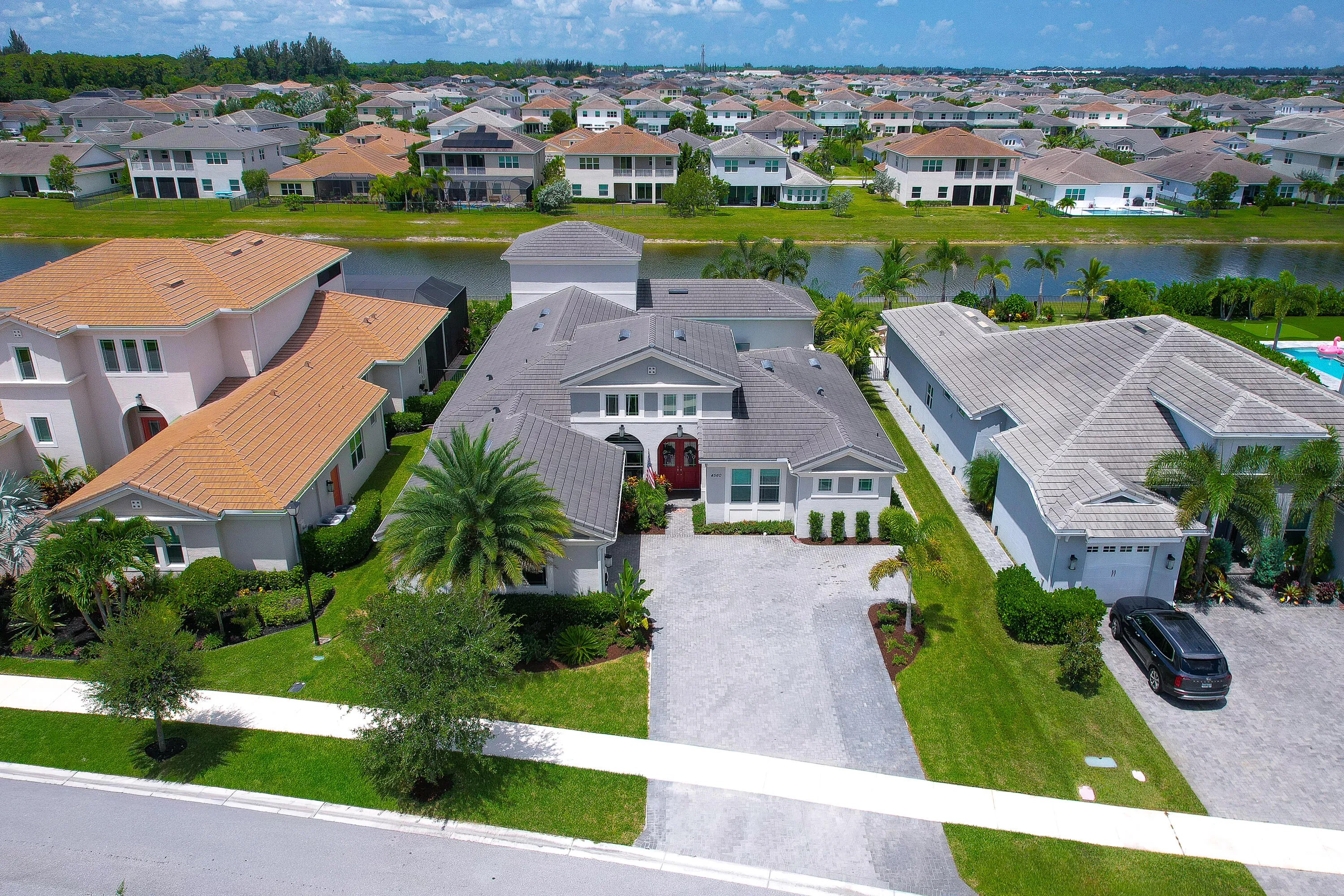 4560 Estates Cir
