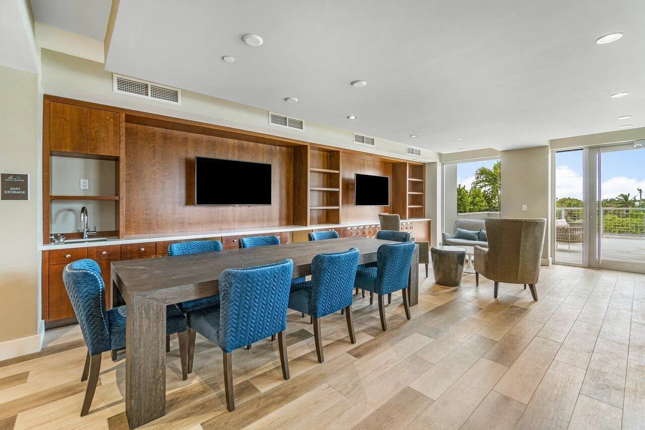 033-236Southeast5thAvenue-DelrayBeach-FL