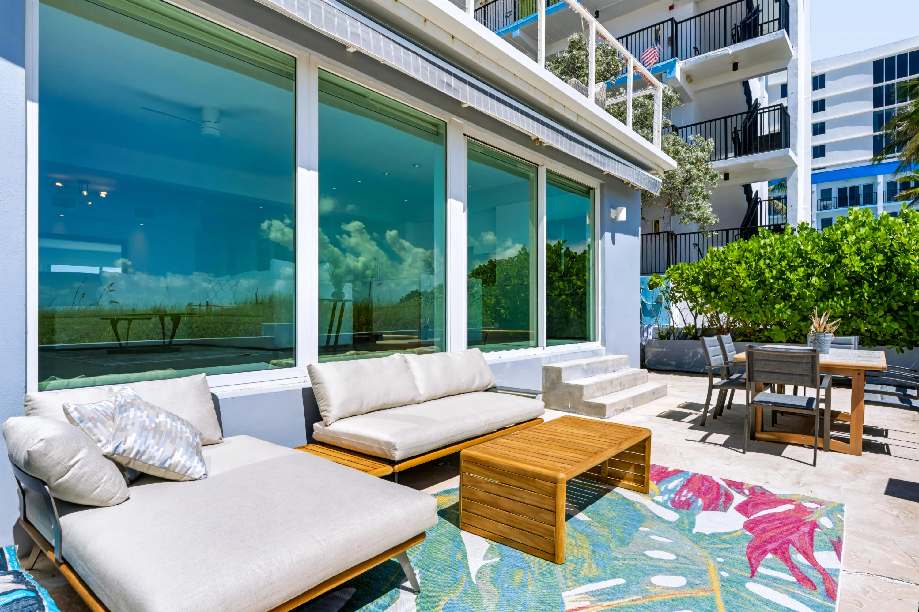 Expansive outdoor patio with large format pavers