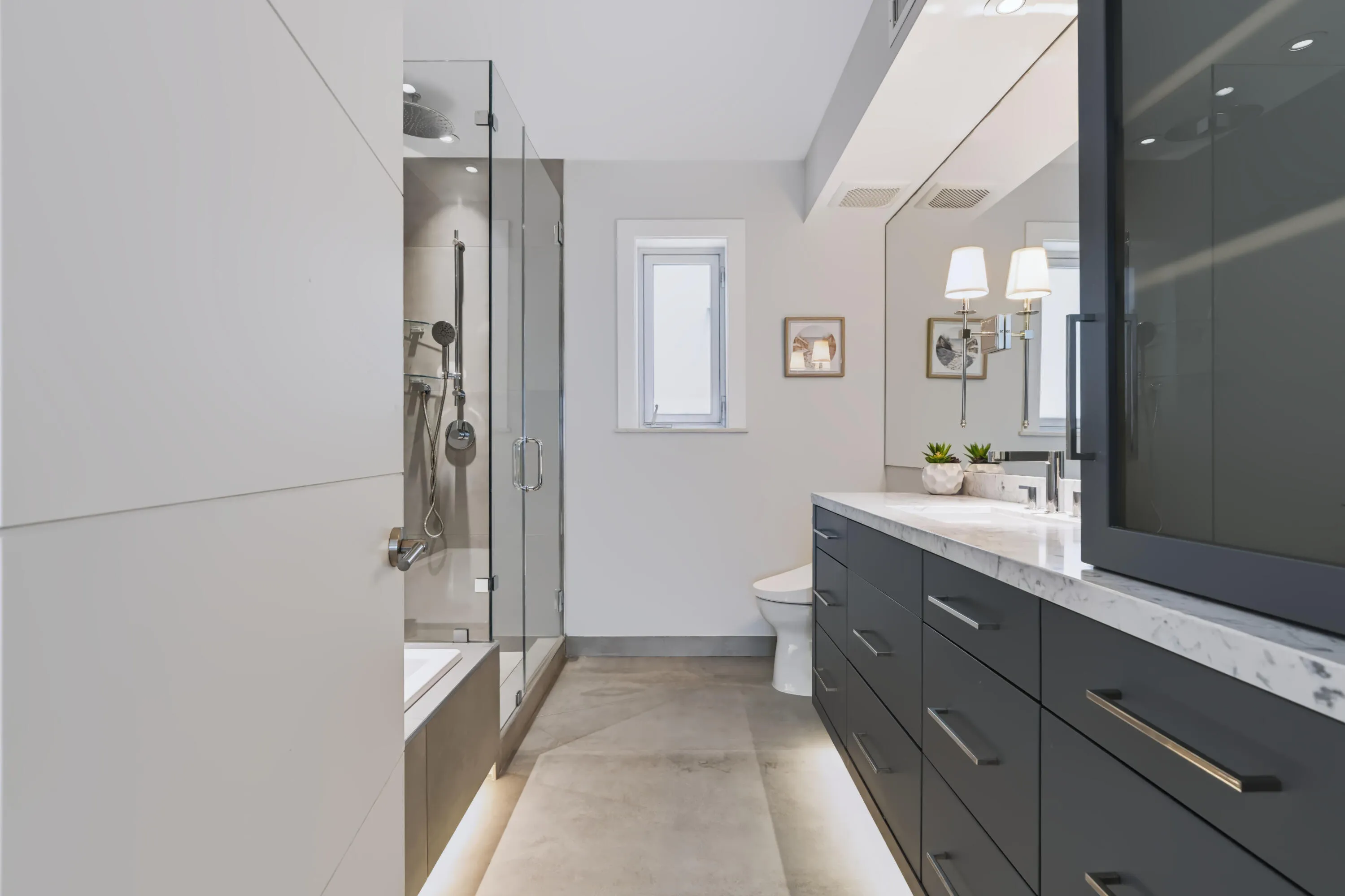 Floating vanity with stone countertop and integrated​​‌​​​​‌​​‌‌​‌‌​​​‌‌​‌​‌​‌​​​‌​​ sink