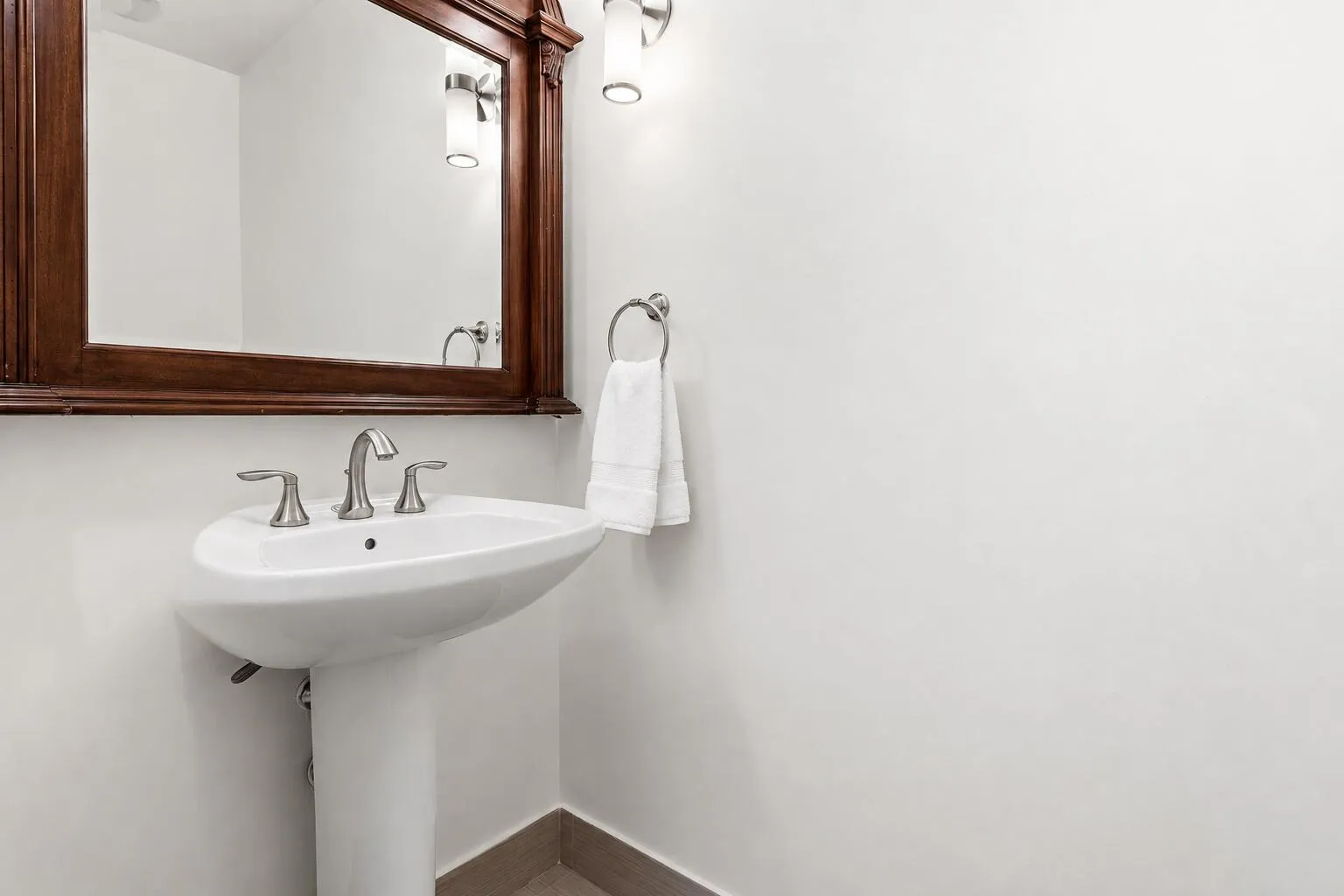 506- Powder Bathroom