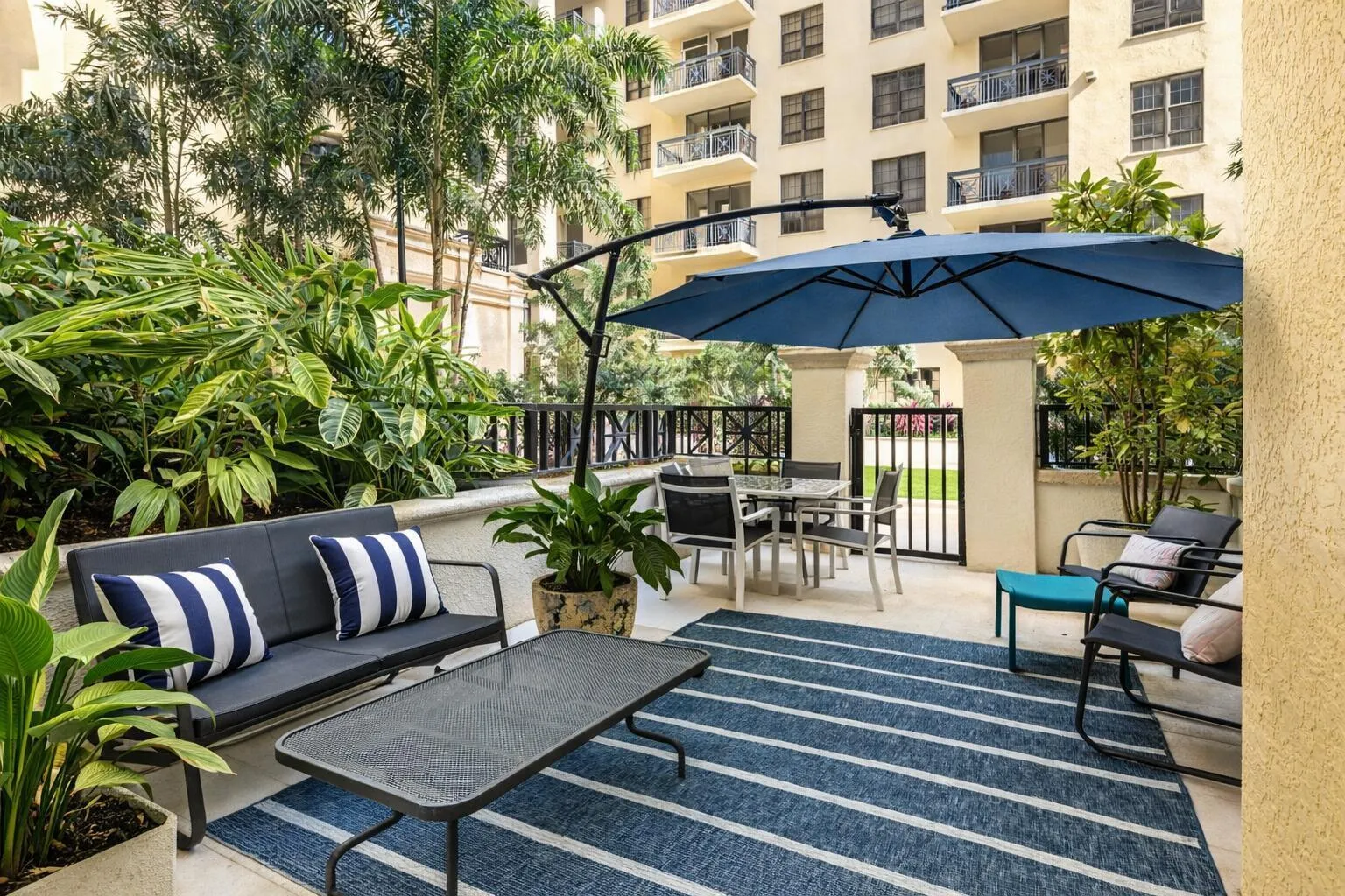 505-Private Patio