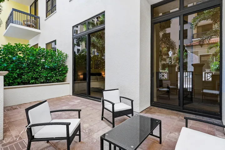 506-Outdoor Private Patio Space
