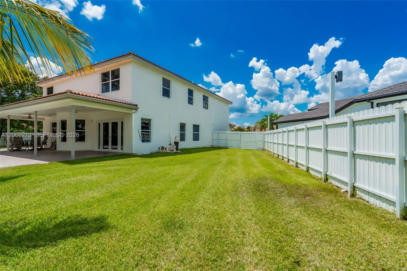 Photo 43 Photo 43