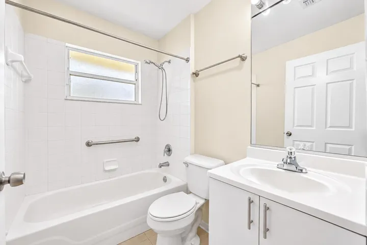 BATHROOM2