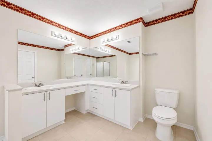 MASTERBATHROOM