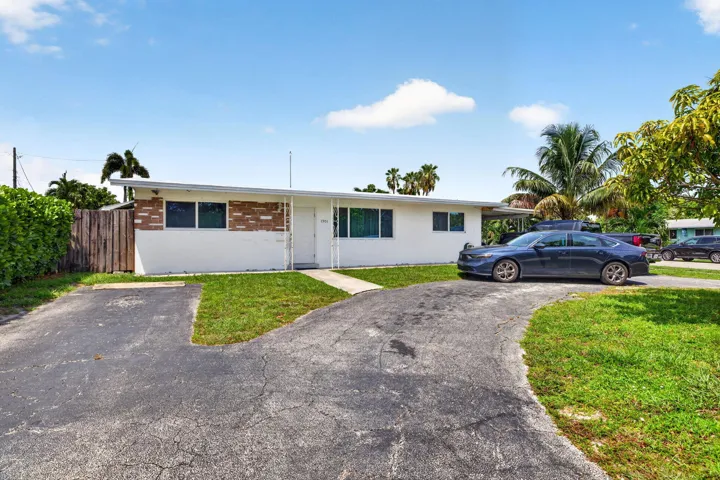 1-web-or-mls-699A9521