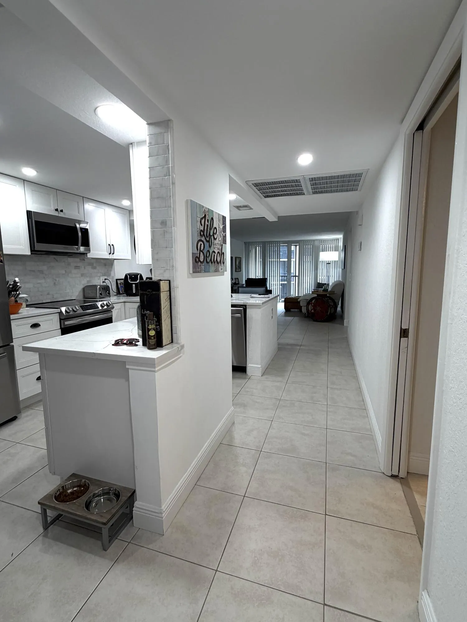 Front Foyer/Kitchen
