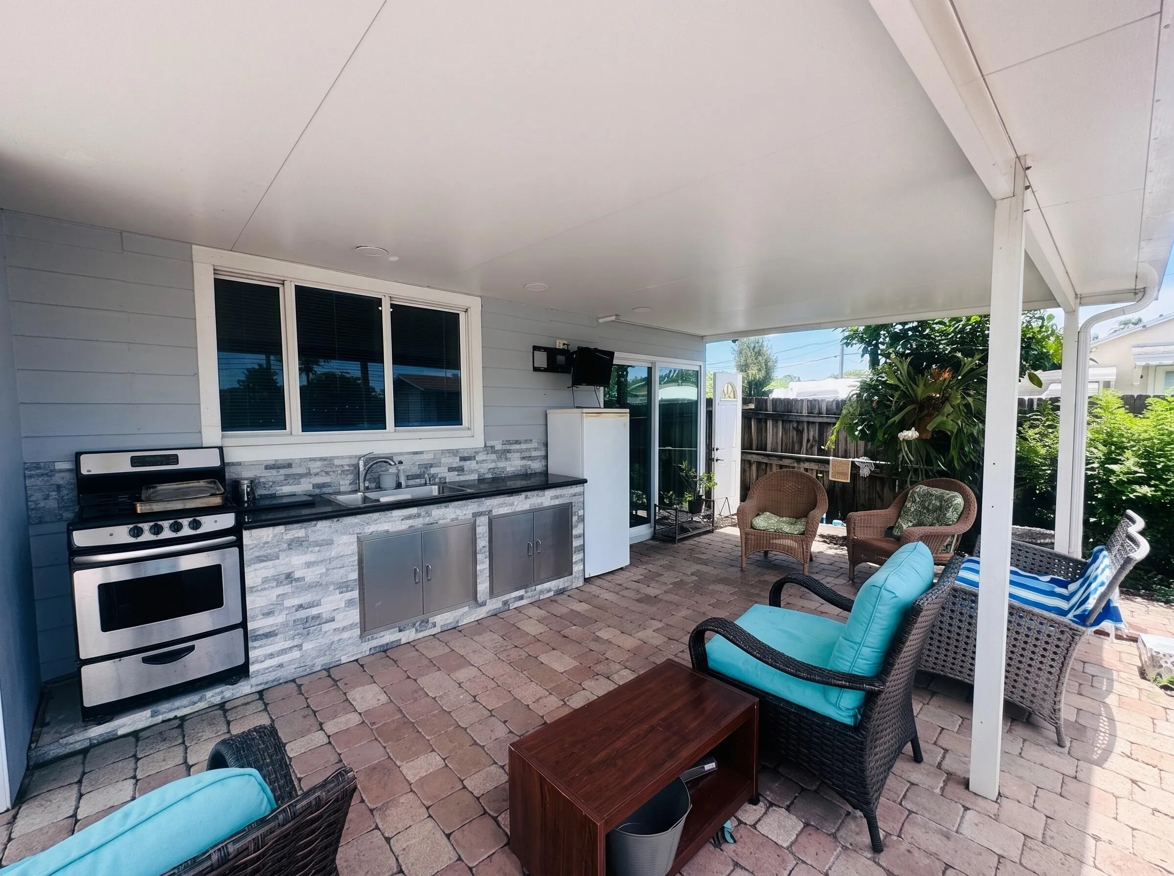 Patio 3