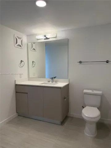 Second bathroom, neutral colors and ready for customization with your preferred décor and personal style.