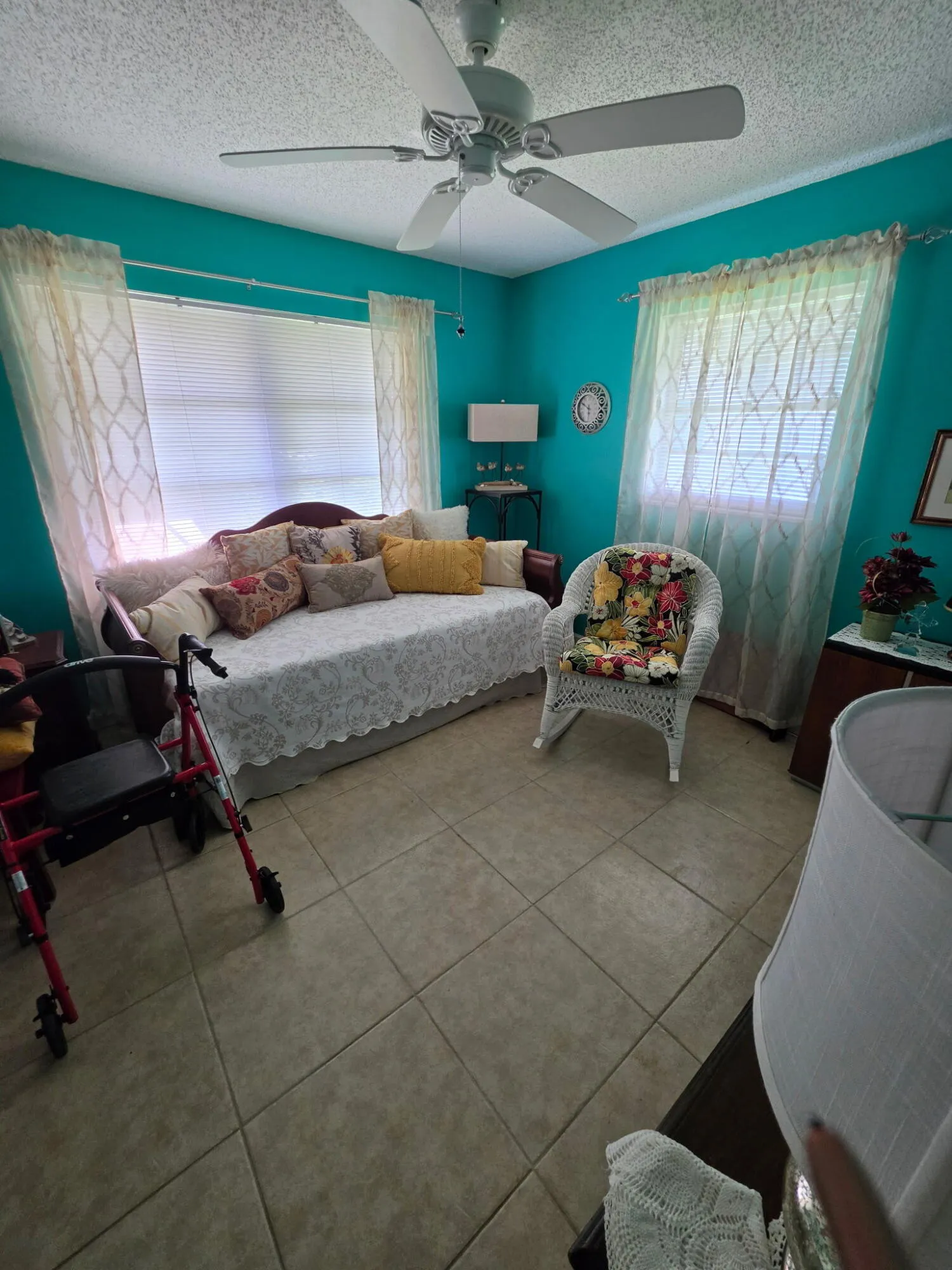 2nd bedroom