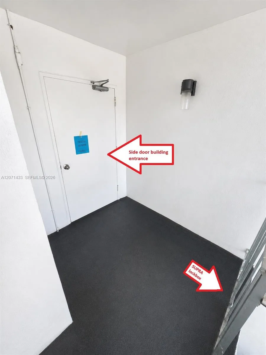 SUPRA lockbox location and building side entrance