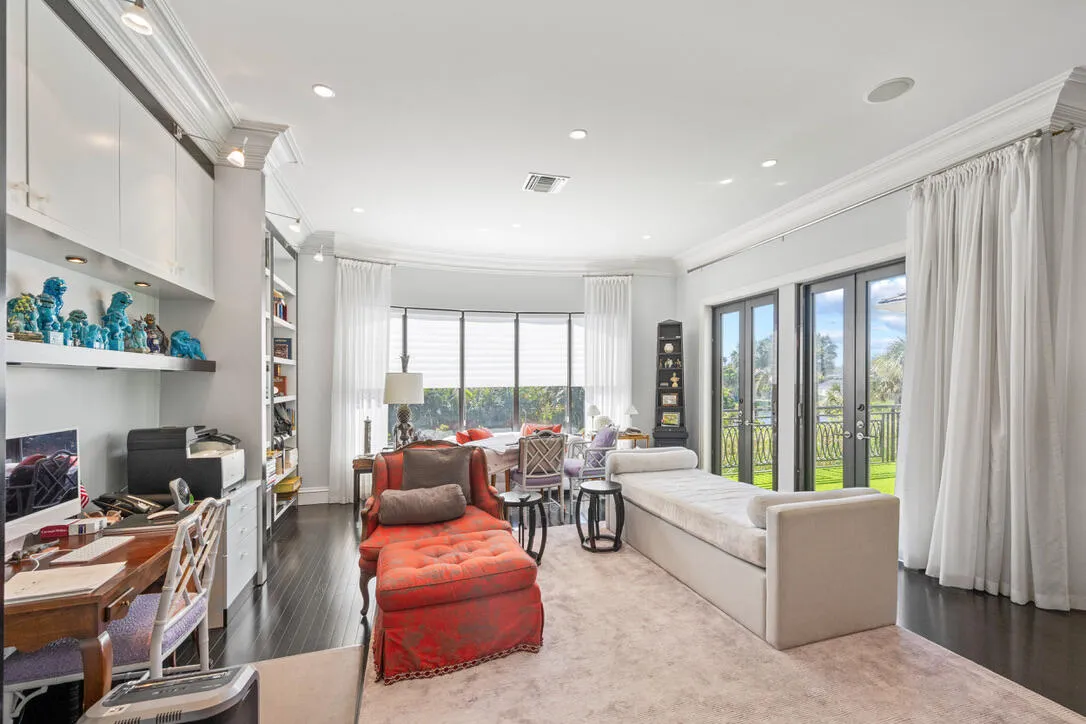 Property photo 32