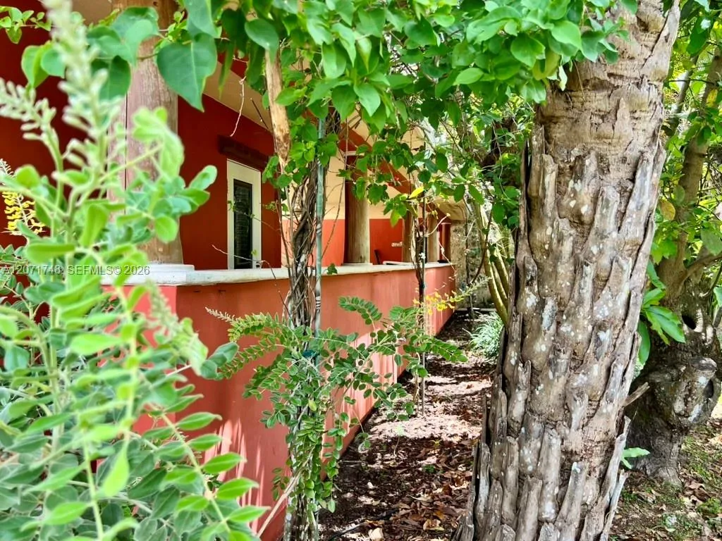 Property photo 35