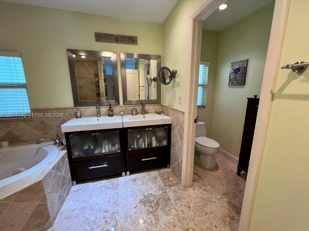 Property photo 99