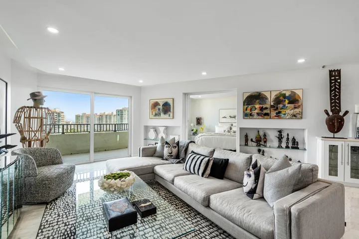 010-3912SouthOceanBoulevard-1501-Highlan