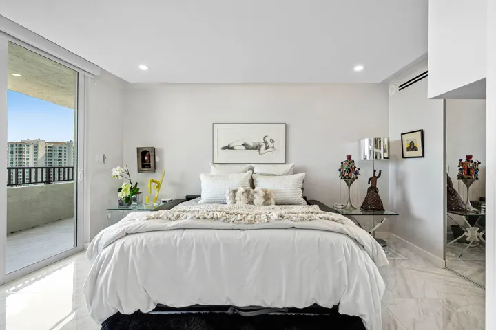 020-3912SouthOceanBoulevard-1501-Highlan