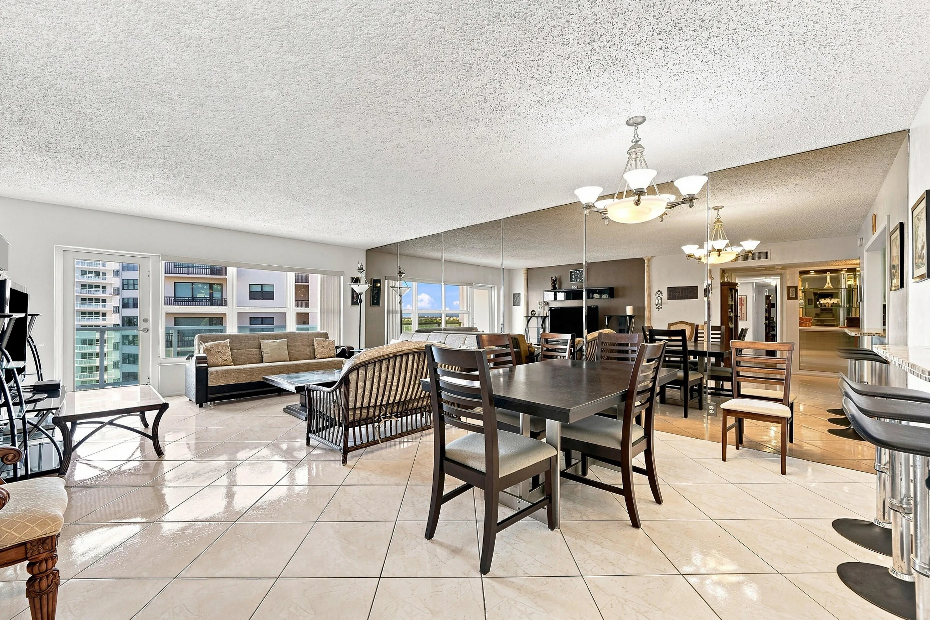 dining/living room