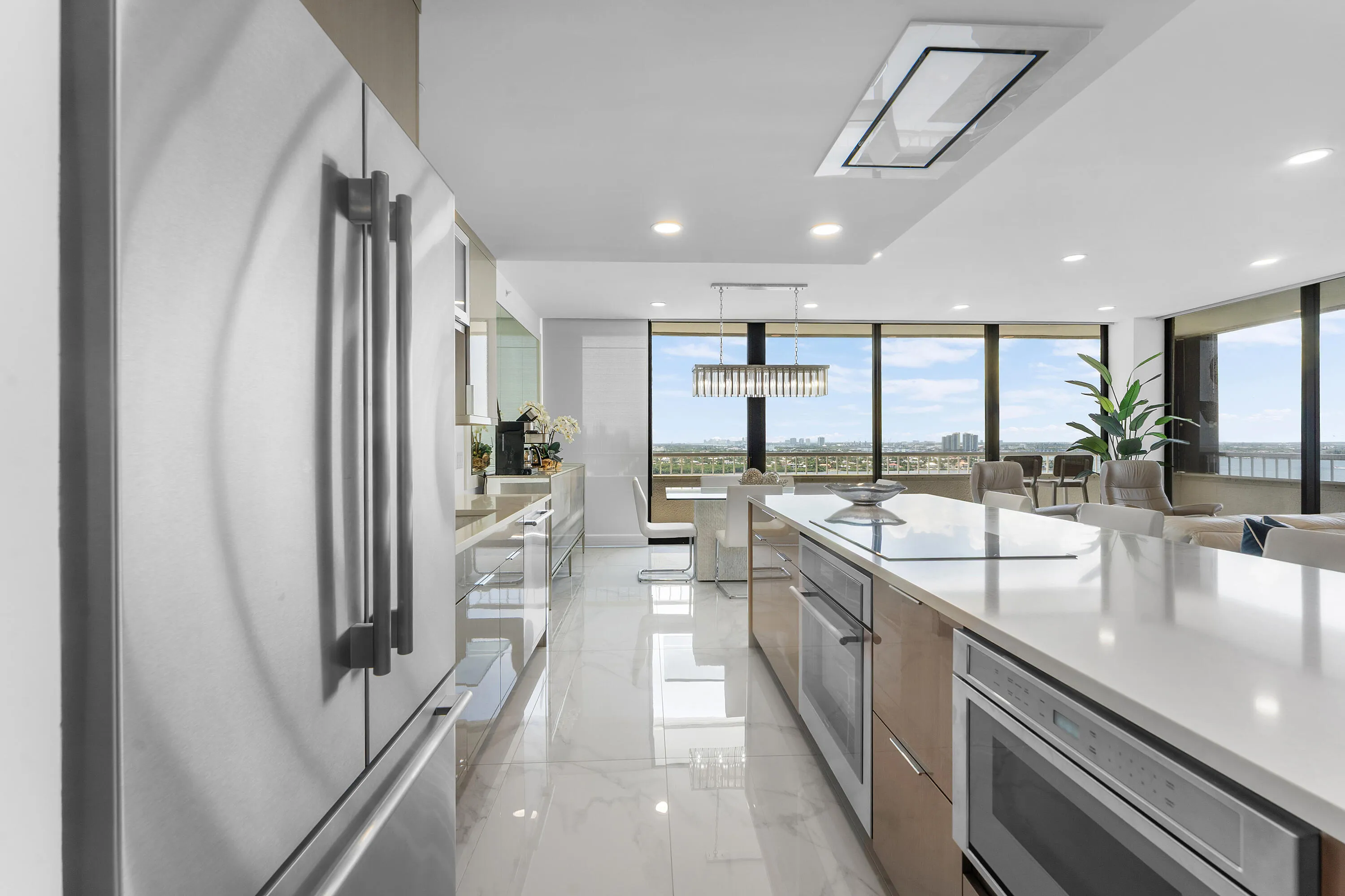 005-5280NorthOceanDrive-16E-RivieraBeach
