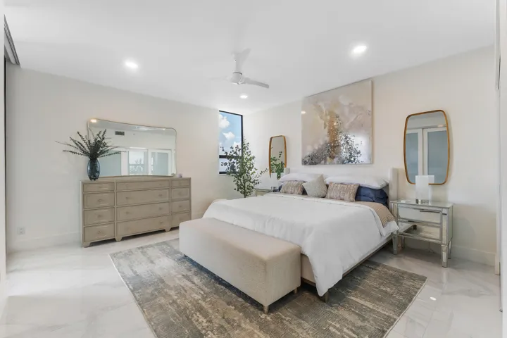019-5280NorthOceanDrive-16E-RivieraBeach