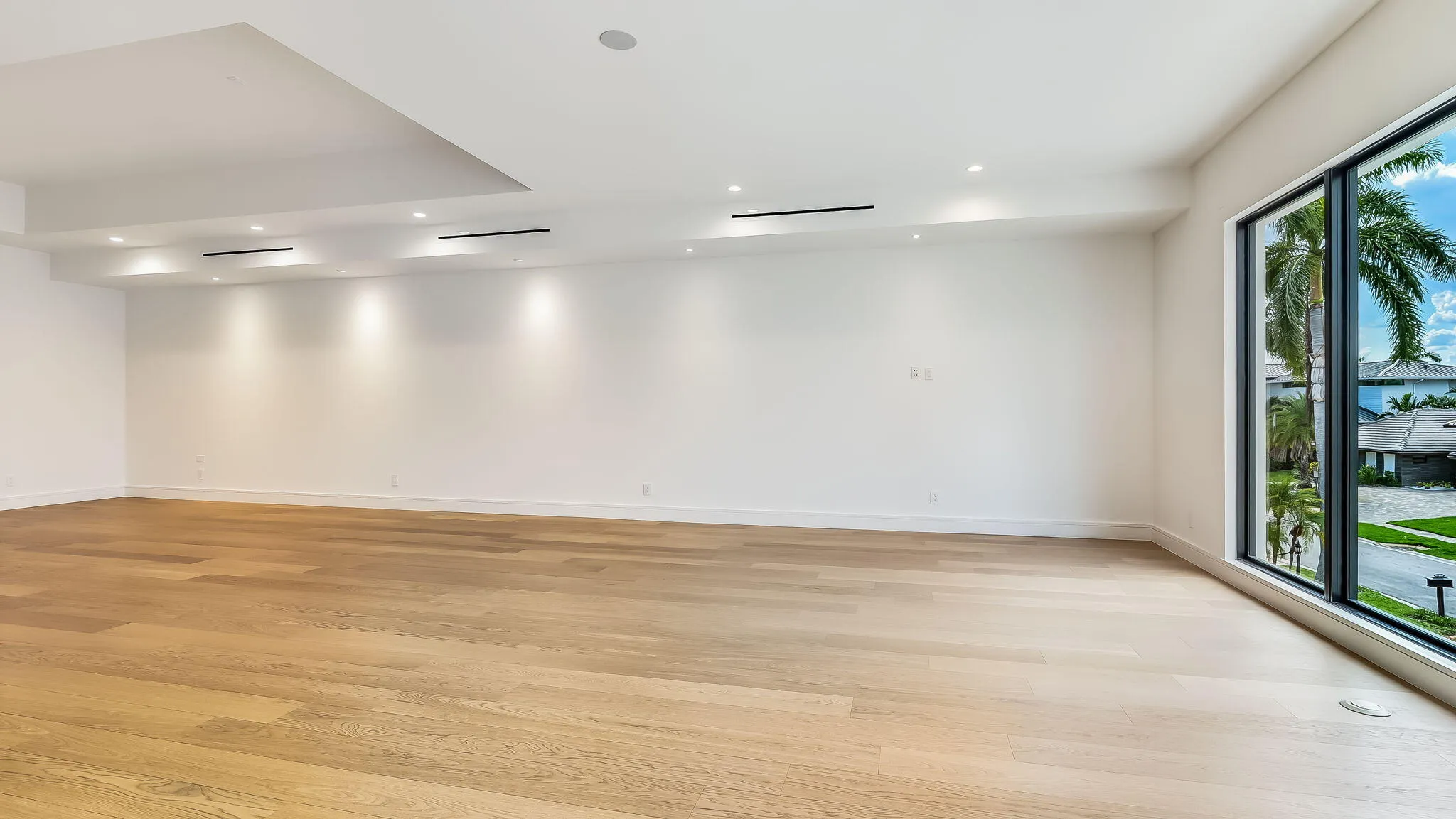 Club Room/Home Theater/Golf Simulator