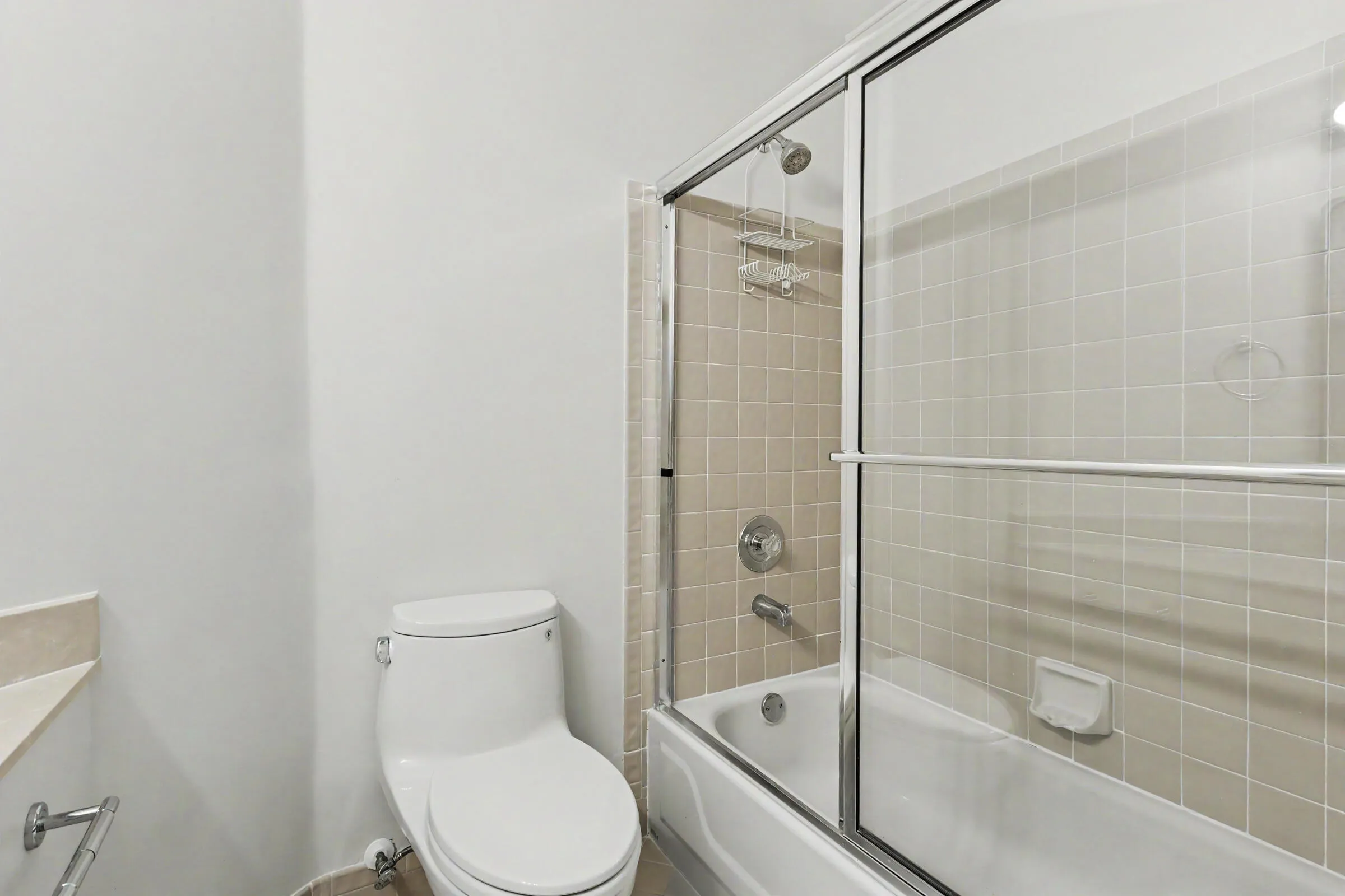 Guest bathroom.