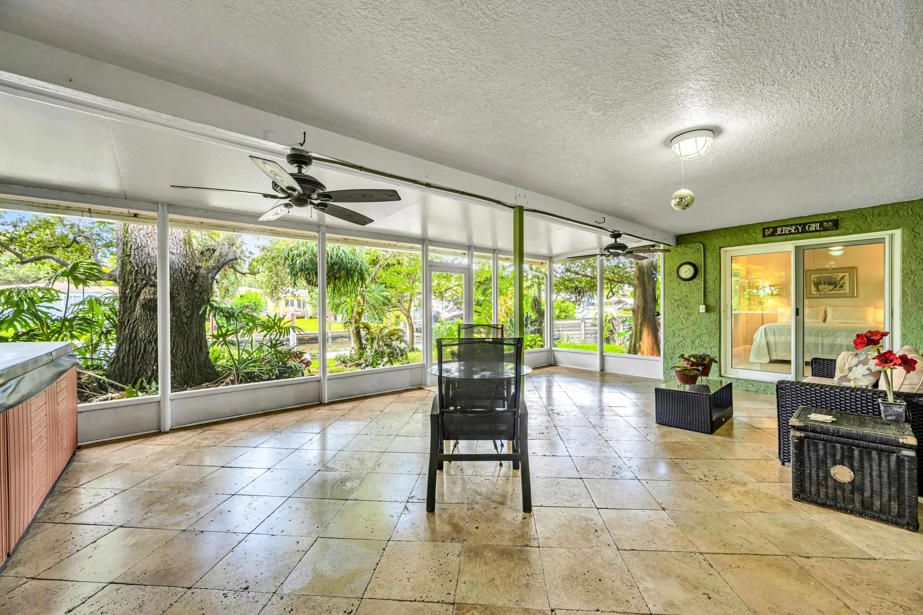 1200 ORANGE ISLE-12