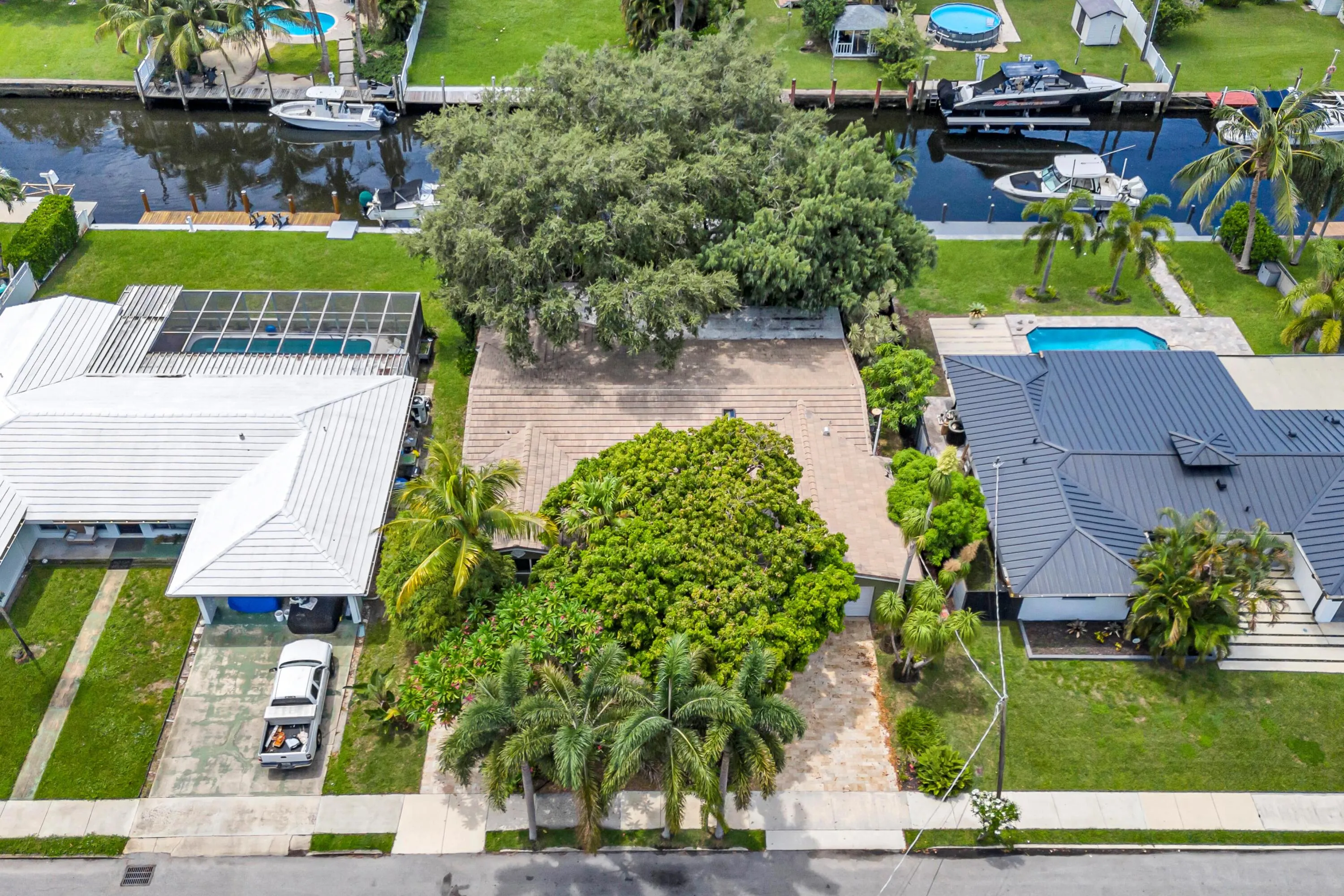 1200 ORANGE ISLE--1