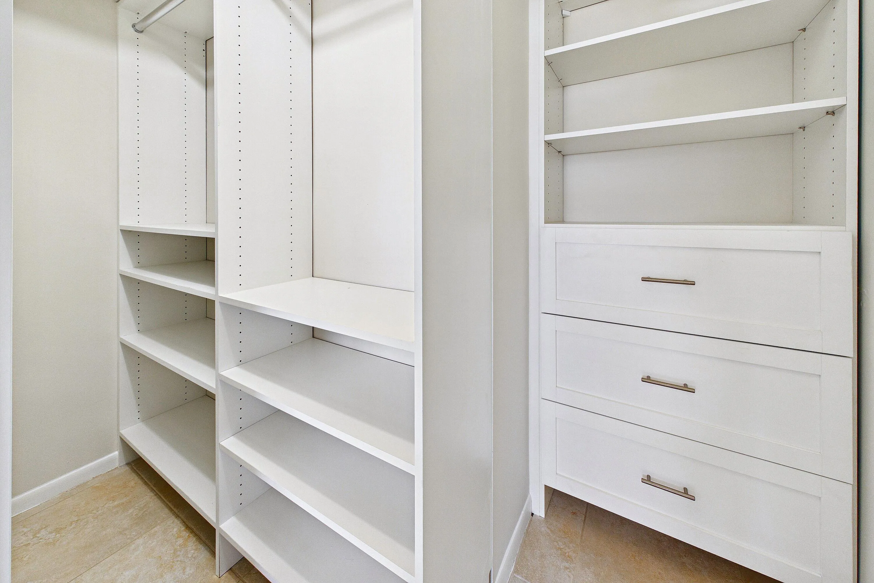 MASTER CLOSET