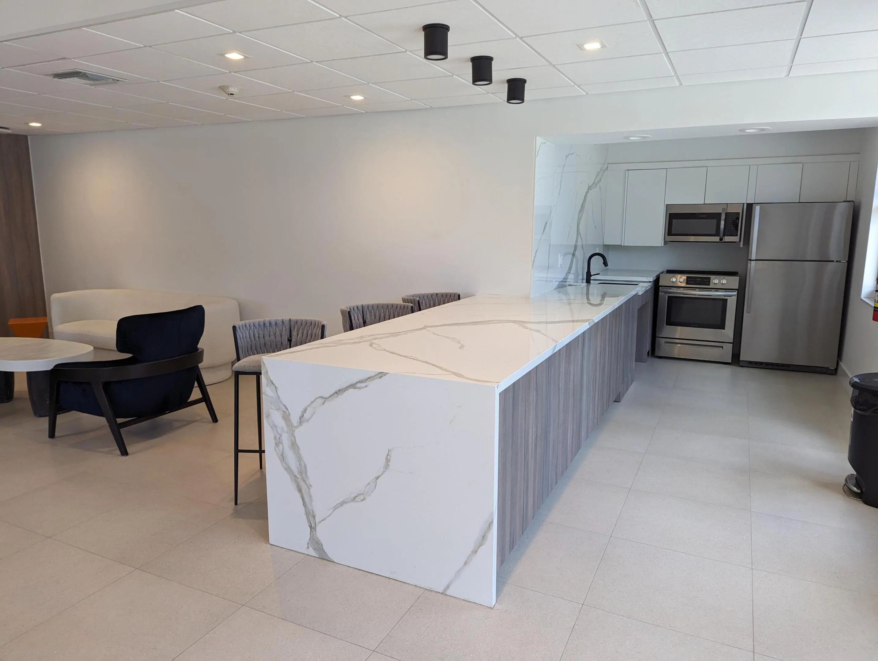 SOCIAL ROOM KITCHEN