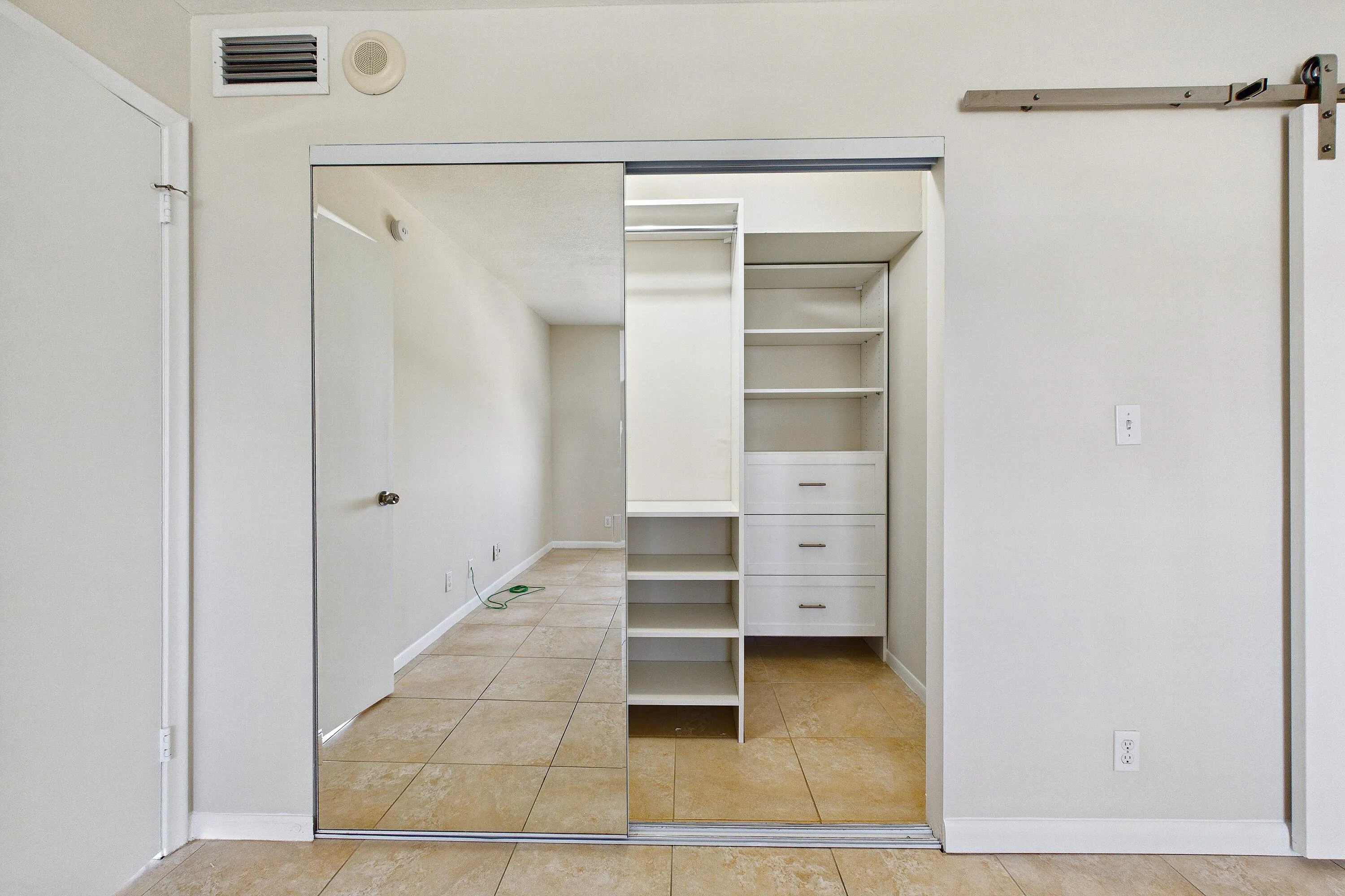 MASTER CLOSET
