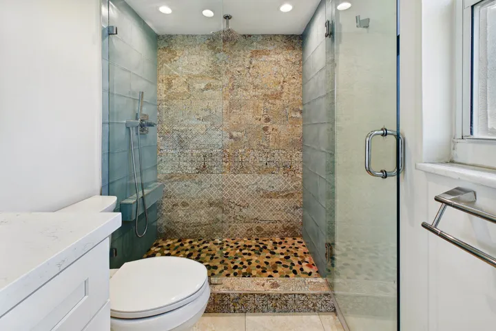 MASTER BATH LARGE SHOWER NICE TO HAVE WINDOW IN BATH