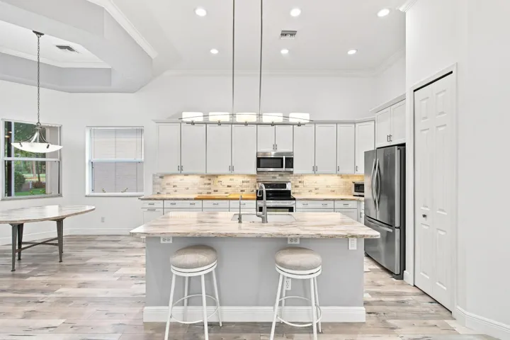 Breakfast Bar