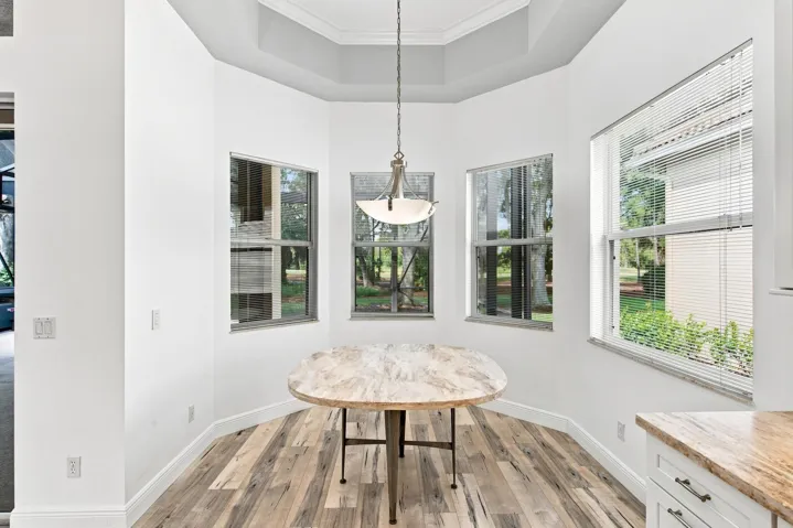 Eat in Kitchen