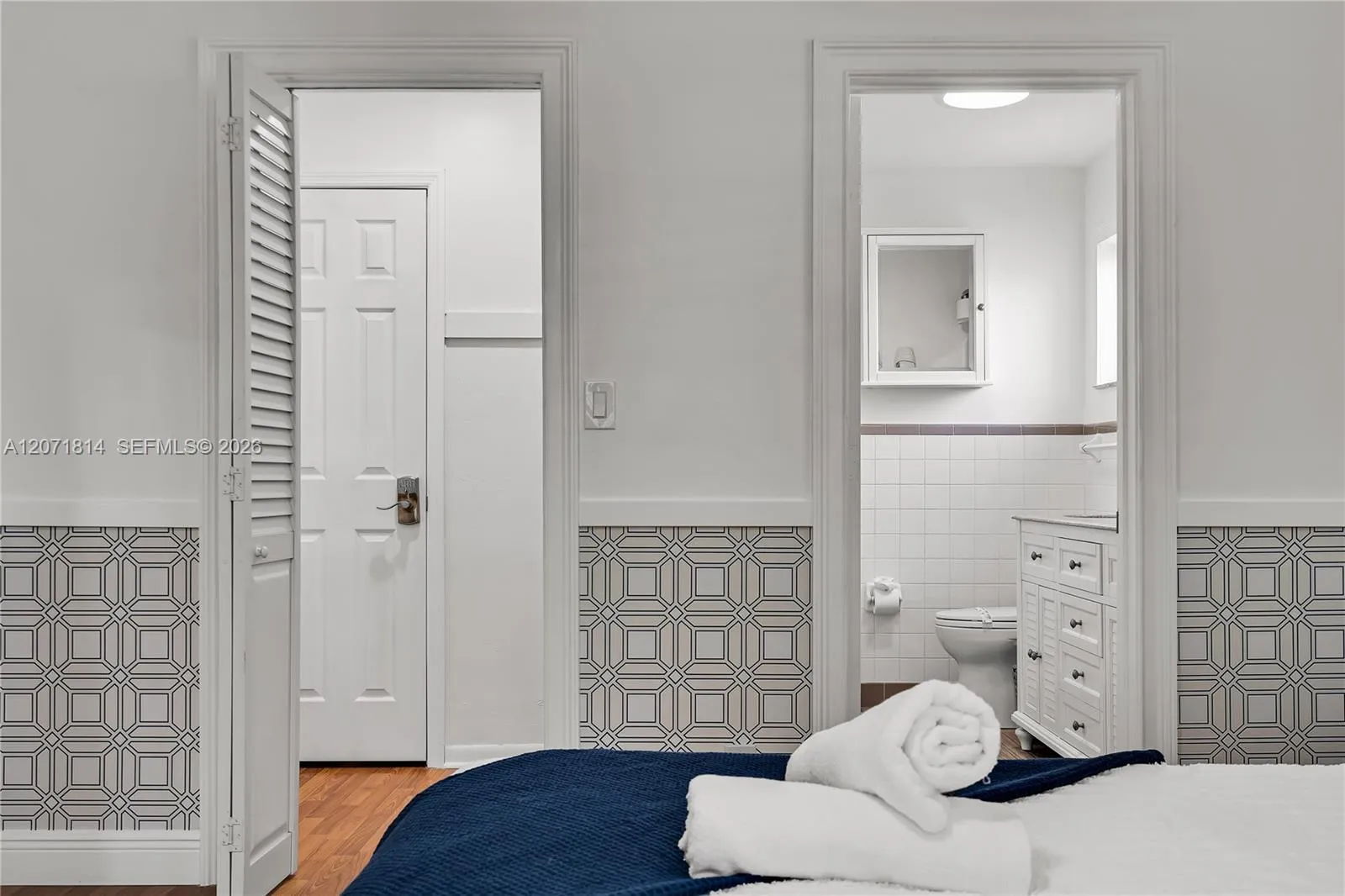 Private bathroom on master room