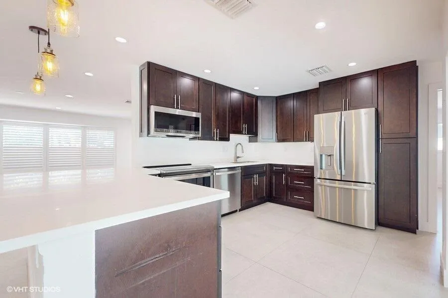 11_200sw6thave_2011_Small