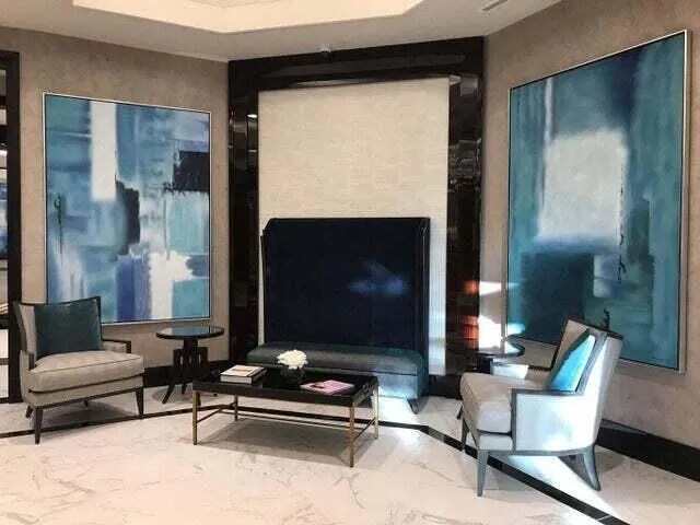 Foyer - seating area