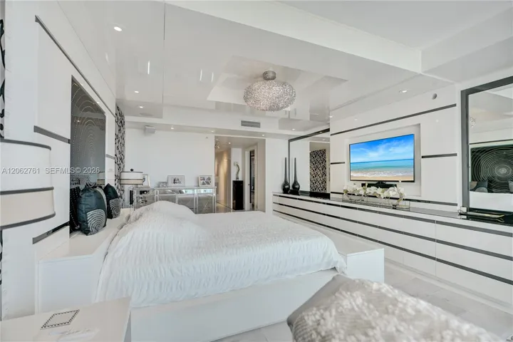 Main bedroom.