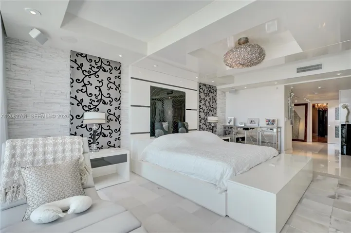 Main bedroom.
