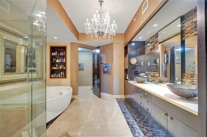 Main bathroom.