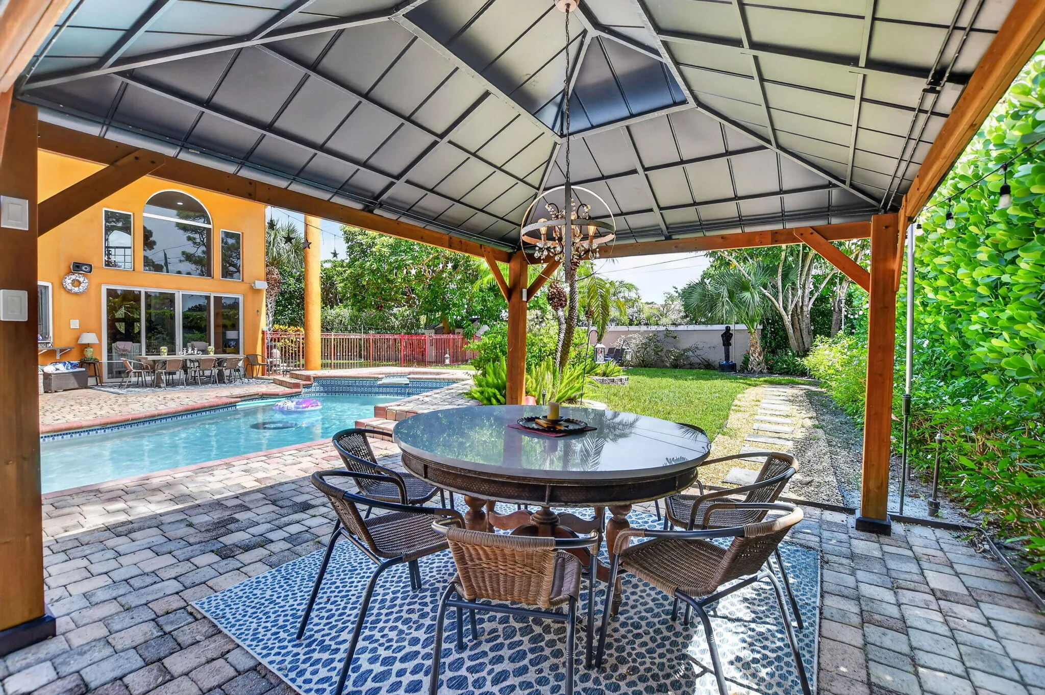 Property photo 33