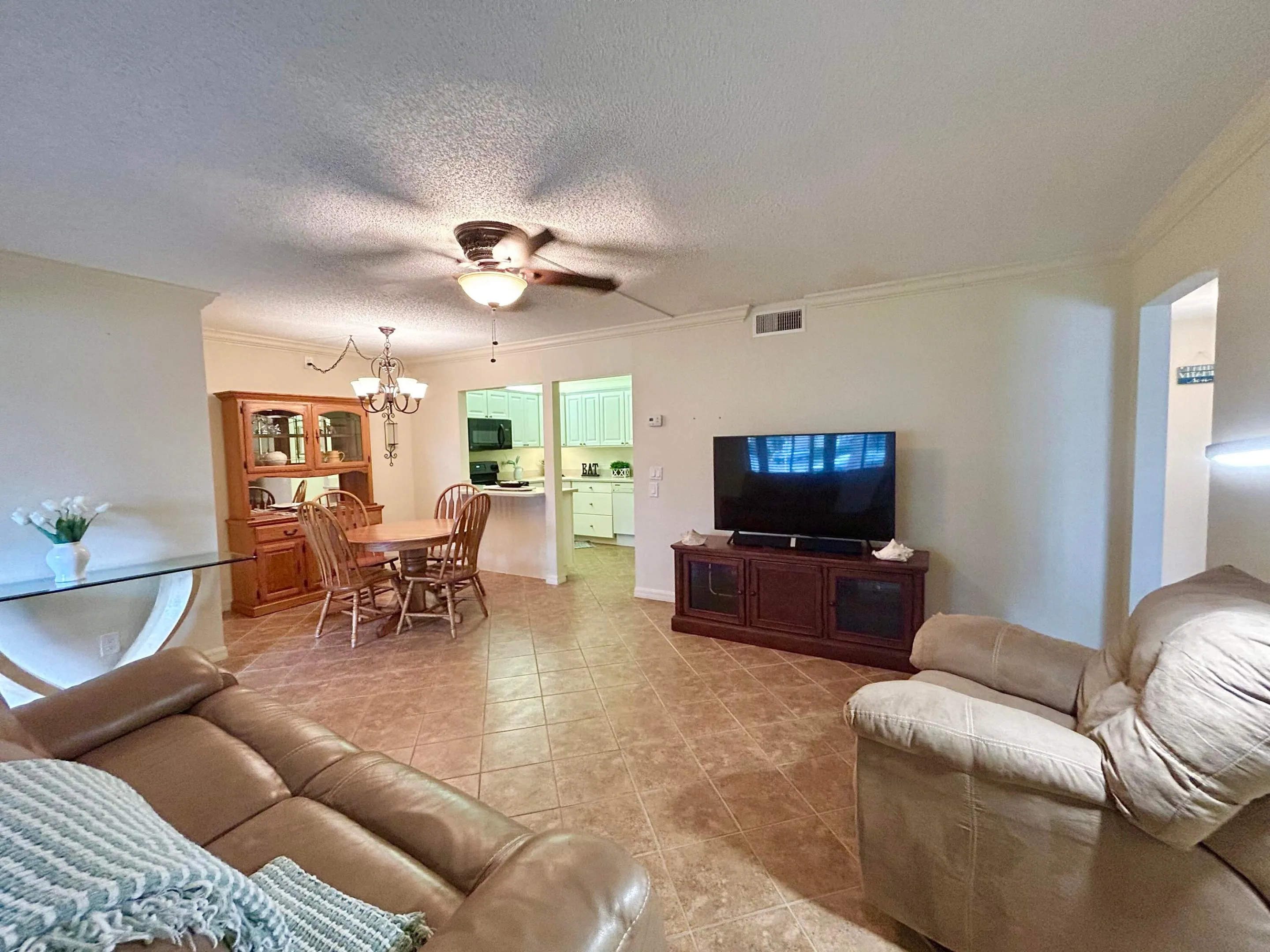 TILE FLOORING THROUGHOUT