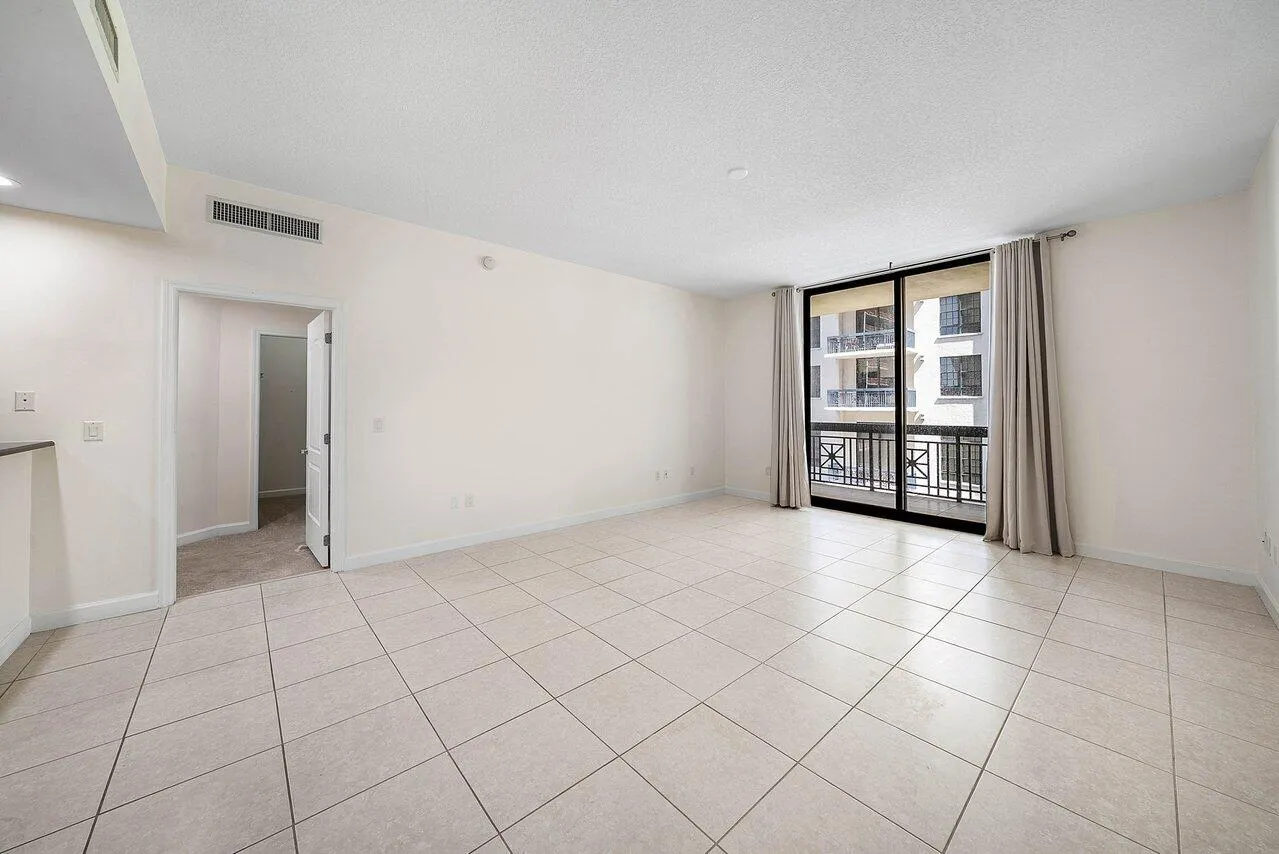 008-801SouthOliveAvenue-715-WestPalmBeac