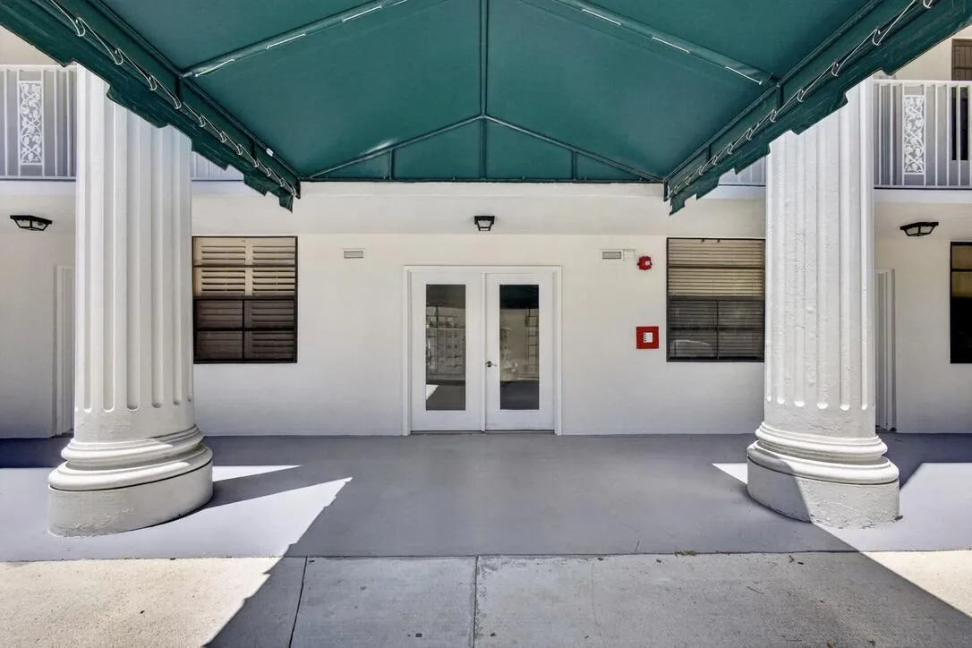 Inviting Entryway