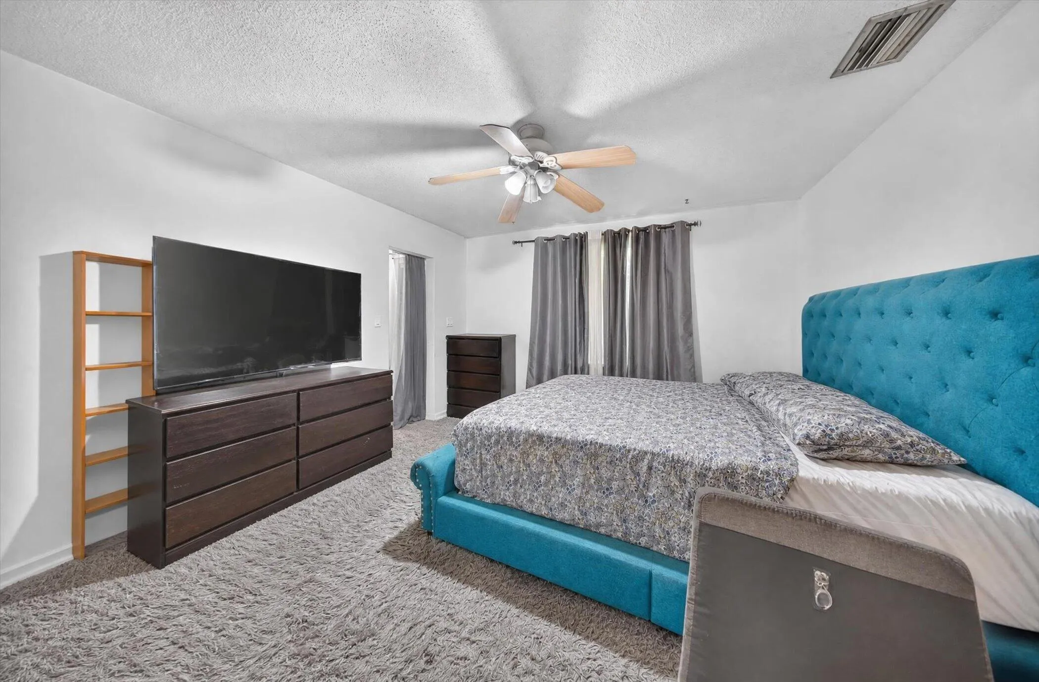 19-2251-SW-67th-Way-WindowStill-Photogra